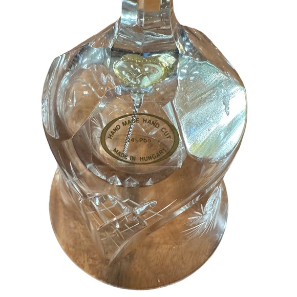 Vintage Handcut Full Lead Crystal Bell 24% PBO Starbursts Made in Hungary - Picture 3 of 9